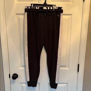 Victoria's Secret PINK Women’s Size M Black and White Sweatpants